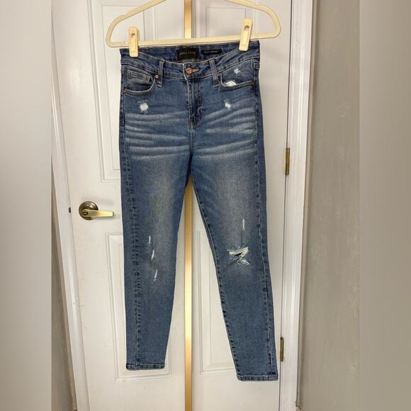 Kendall & Kylie Ultra Babe Skinny Jeans 3/26 Distressed Ripped Denim Mid Rise - Picture 3 of 7